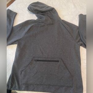 Sports Illustrated Mens hoodie. Large